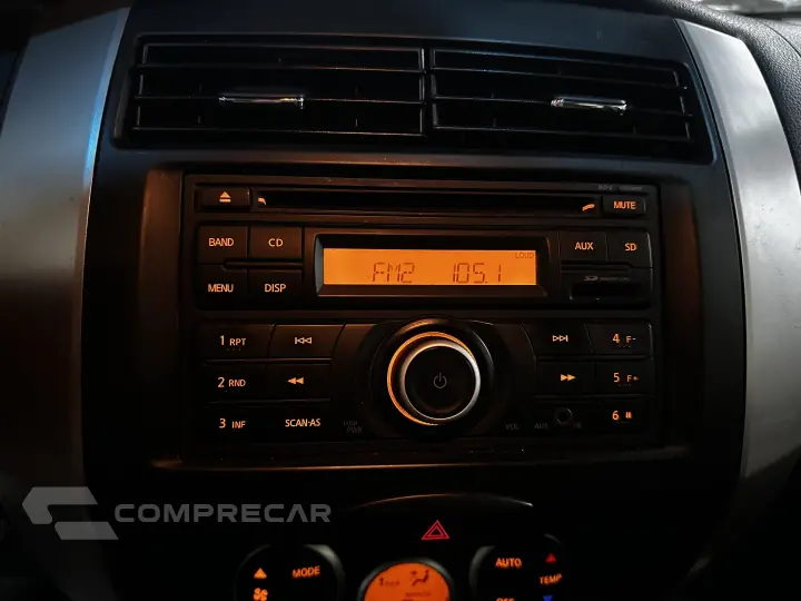 LIVINA 1.8 SL X-GEAR 16V FLEX 4P AUTOMÁTICO