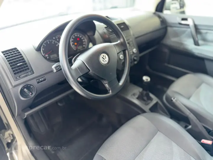 POLO SEDAN 1.6 MI 8V