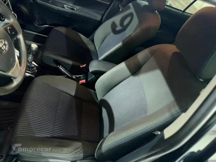 YARIS 1.5 16V Sedan XL