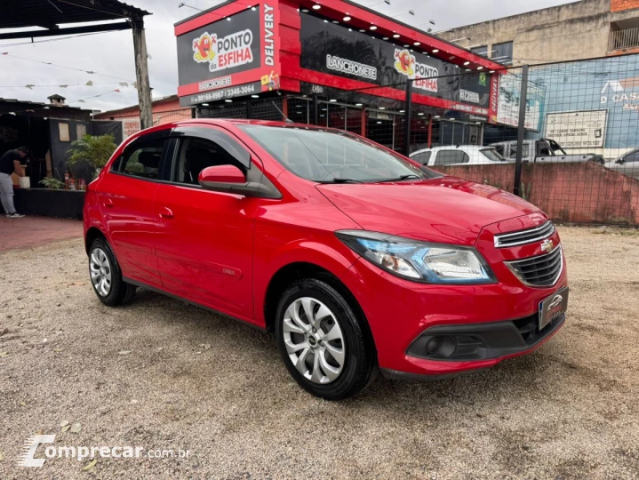 Onix Hatch 1.4 4P FLEX LT AUTOMÁTICO