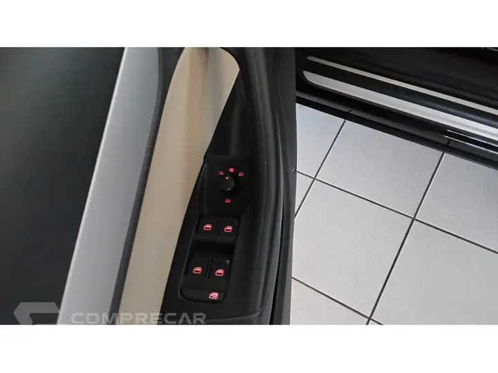 Q3 1.4 TFSI AMBIENTE FLEX 4P S TRONIC