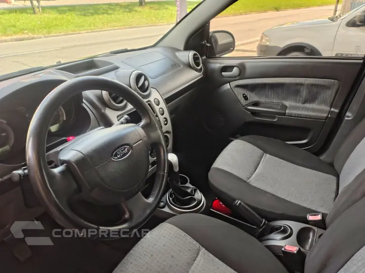 FIESTA 1.6 ROCAM SE SEDAN 8V
