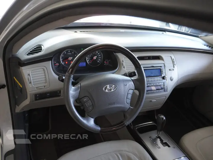 AZERA 3.3 MPFI GLS SEDAN V6 24V GASOLINA 4P AUTOMÁTICO
