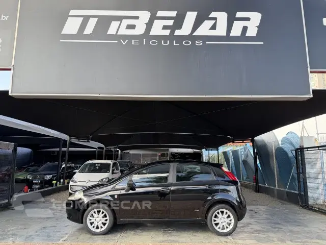 PUNTO - 1.4 ATTRACTIVE ITALIA 8V 4P MANUAL