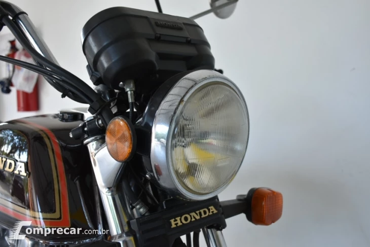 Cb 400