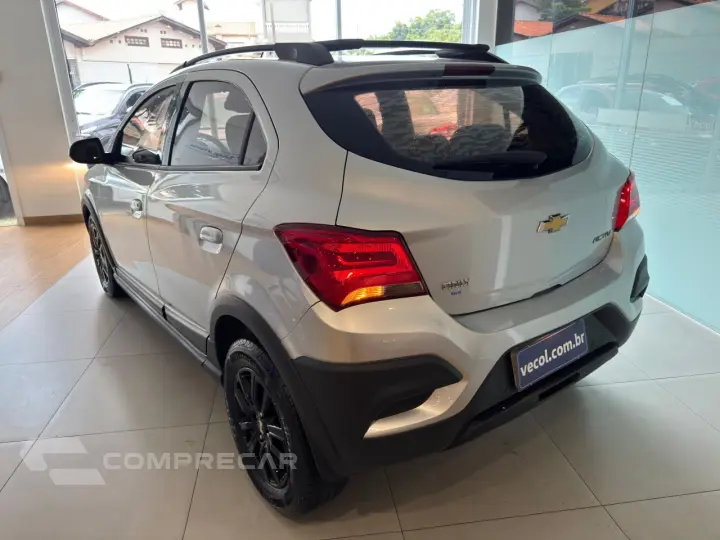 Onix Hatch 1.4 4P FLEX ACTIV AUTOMÁTICO