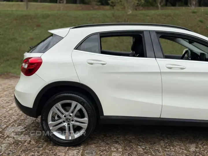 GLA 200 Style 1.6 TB 16V/Flex Aut.