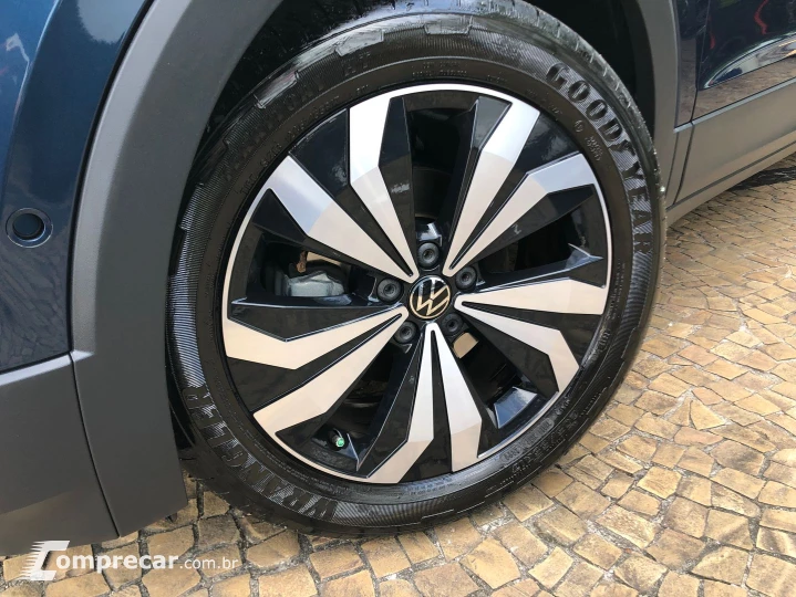 T-Cross 1.4 250 Tsi Total Flex Highline Automático