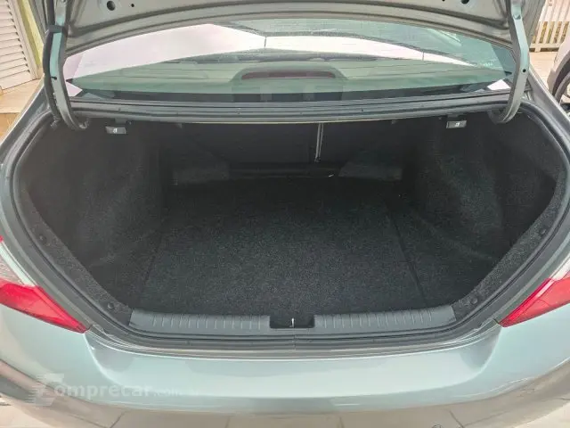 CIVIC - 1.8 LXL 16V 4P AUTOMÁTICO