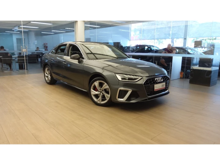 A4 2.0 TFSI GASOLINA PRESTIGE PLUS S TRONIC
