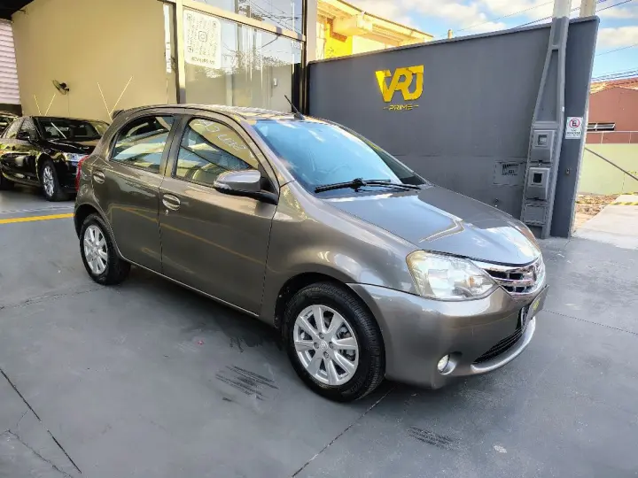 ETIOS XLS 1.5 Flex 5p Aut.