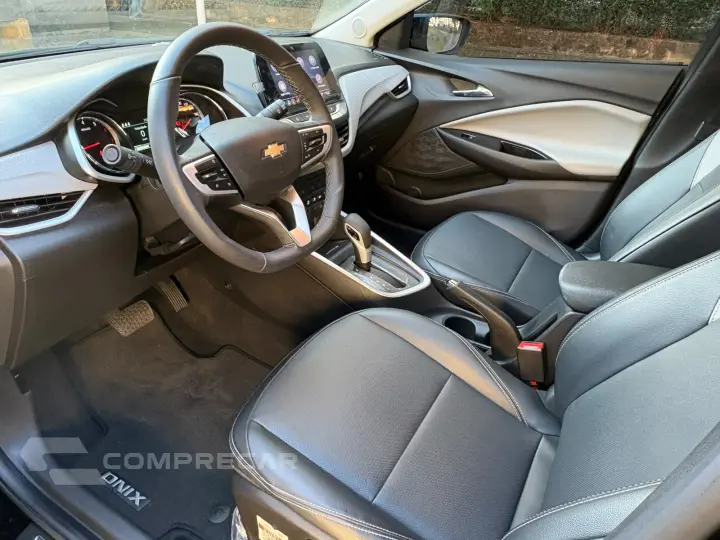 ONIX 1.0 Turbo Plus Premier