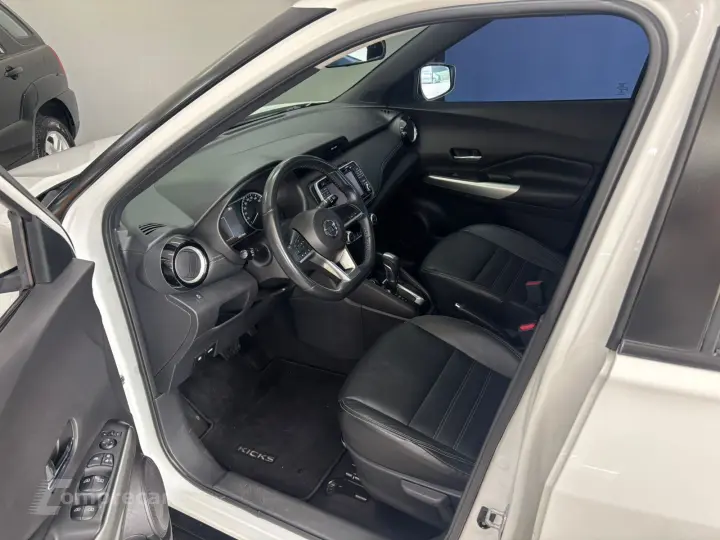 KICKS SL 1.6 16V FlexStar 5p Aut.