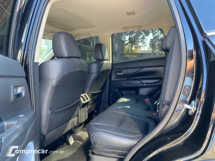 OUTLANDER 3.0 Mivec V6 Hpe-s AWD