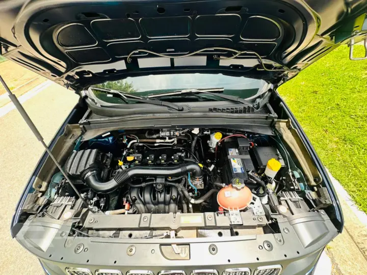 RENEGADE 1.8 16V Longitude