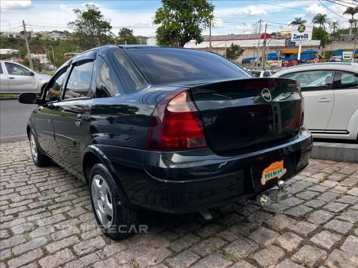 CORSA 1.4 MPFI Premium Sedan 8V