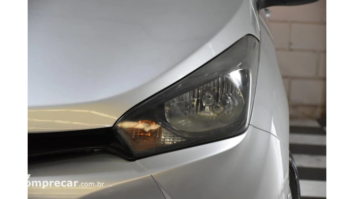 HB20S - 1.6 COMFORT PLUS 16V 4P MANUAL