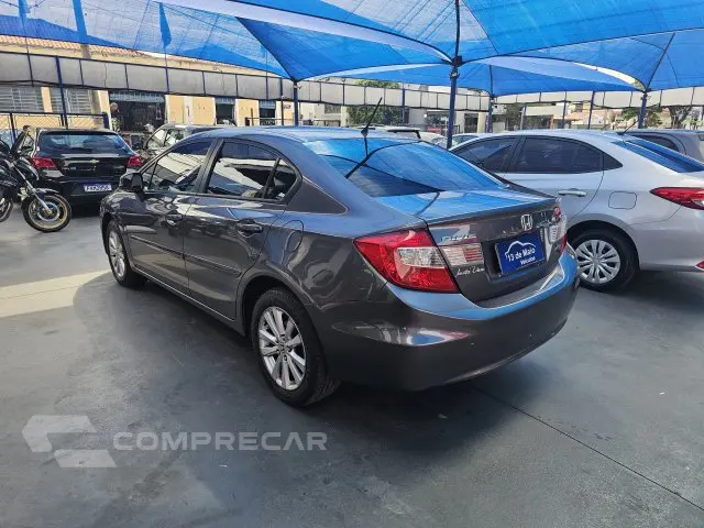 CIVIC - 1.8 LXS 16V 4P AUTOMÁTICO