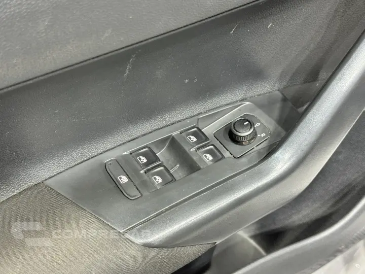 NIVUS 1.0 200 TSI TOTAL FLEX COMFORTLINE AUTOMÁTICO