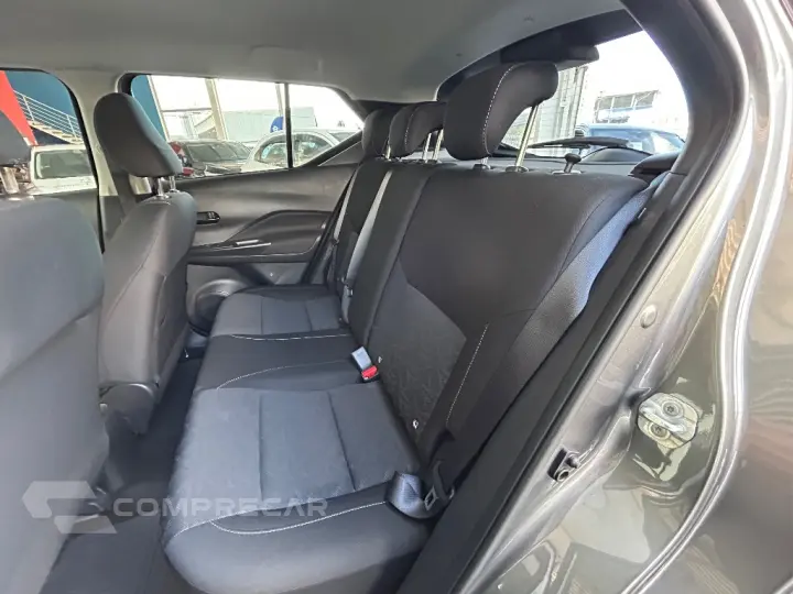 KICKS Active 1.6 16V Flex Aut.