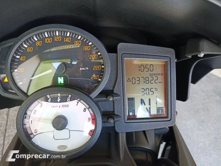 F 800 R