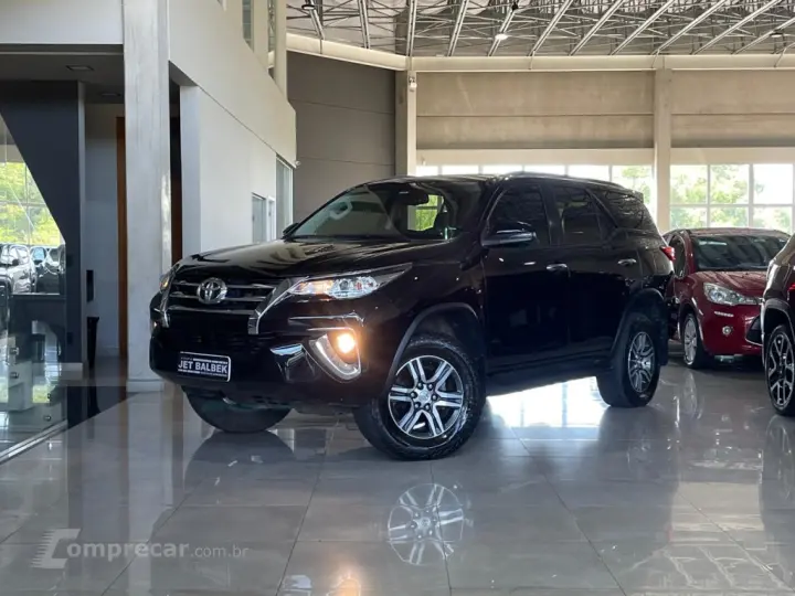 HILUX SW4 2.7 SRV 7 LUGARES 4X2 16V FLEX 4P AUTOMÁTICO