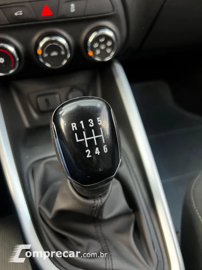 ONIX SEDAN Plus LT 1.0 12V Flex 4p Mec.