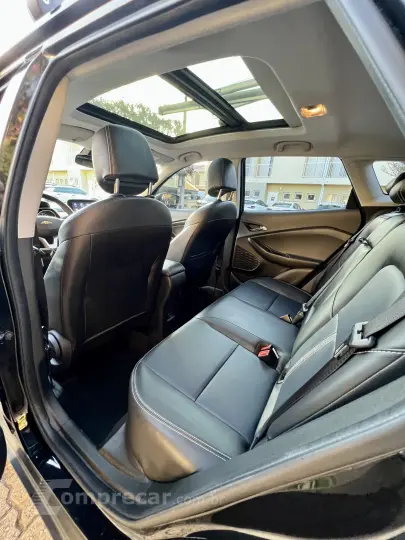 TRACKER 1.2 Turbo Premier