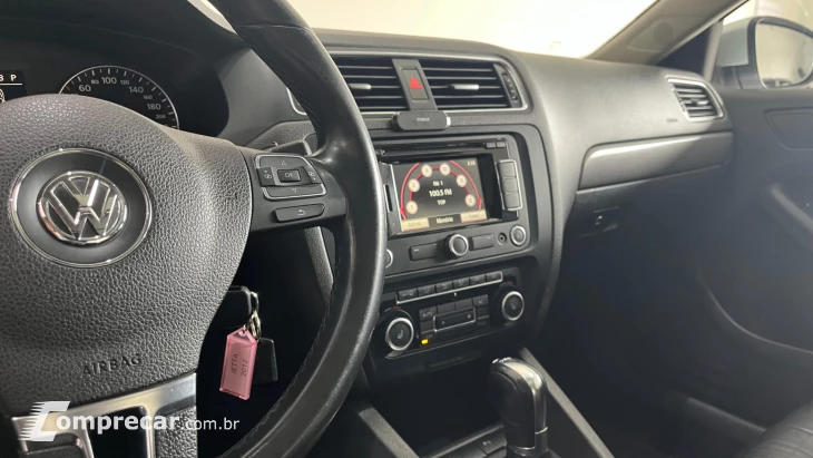 JETTA Highline 2.0 TSI 16V 4p Tiptronic