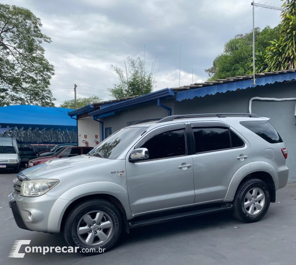 HILUX SW4 3.0 SRV 4X4 7 Lugares 16V Turbo Intercooler