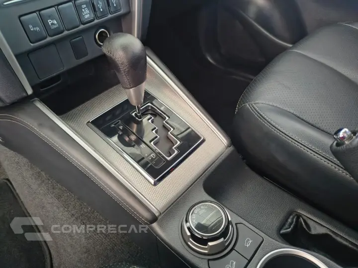 L 200 Triton 2.4 16V OUTDOOR HPE-S 4X4 CABINE DUPLA TURBO DI