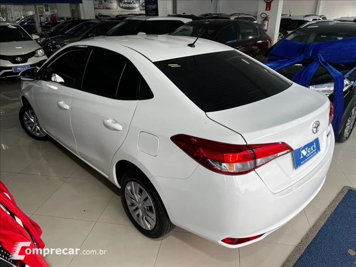 YARIS 1.5 16V FLEX SEDAN XL LIVE MULTIDRIVE