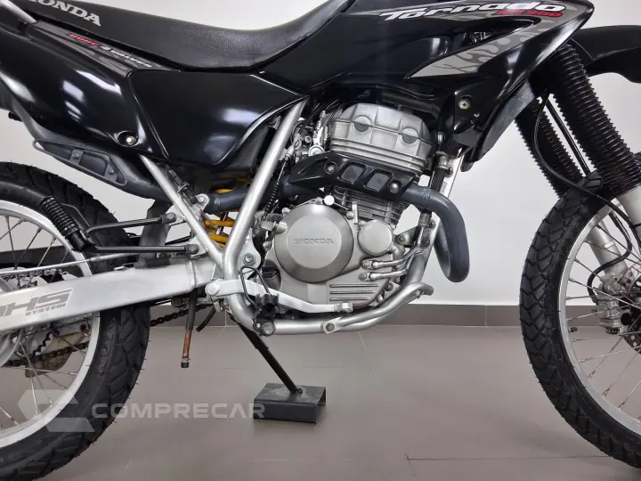 XR 250 TORNADO