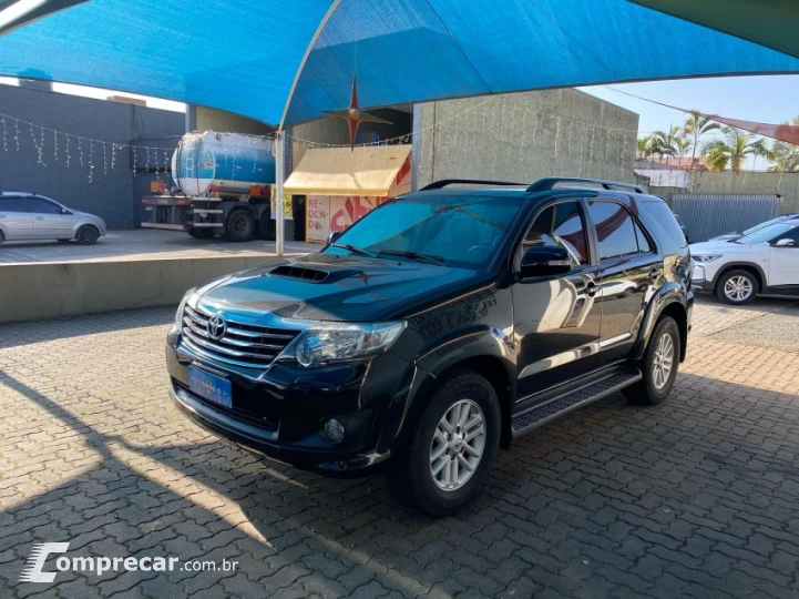 HILUX SW4 3.0 SRV 4X4 7 Lugares 16V Turbo Intercooler