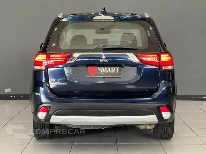 OUTLANDER 2.0 COMFORT 16V GASOLINA 4P AUTOMÁTICO