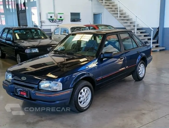 ESCORT 1.8 Guarujá 8V