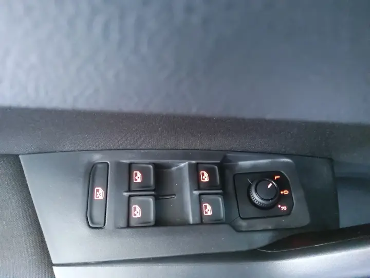 NIVUS 1.0 200 TSI TOTAL FLEX COMFORTLINE AUTOMÁTICO