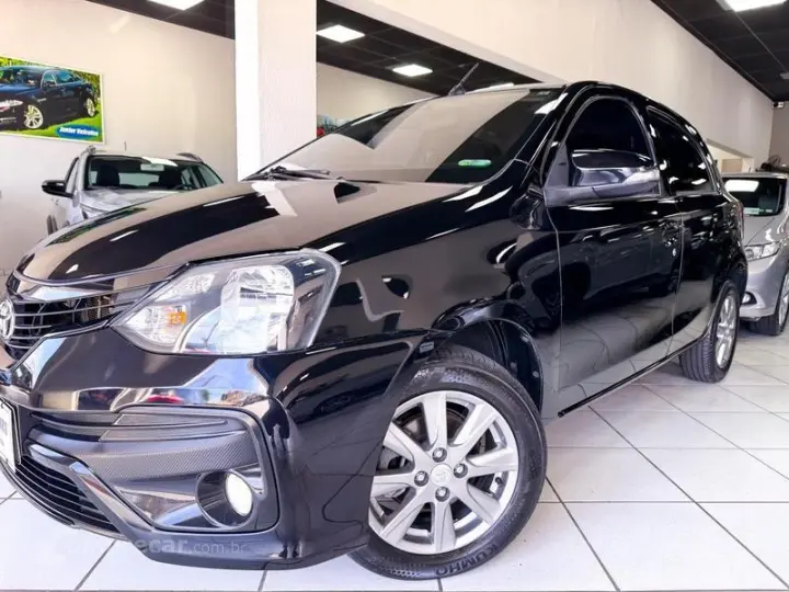 ETIOS HATCH X PLUS 15 MT