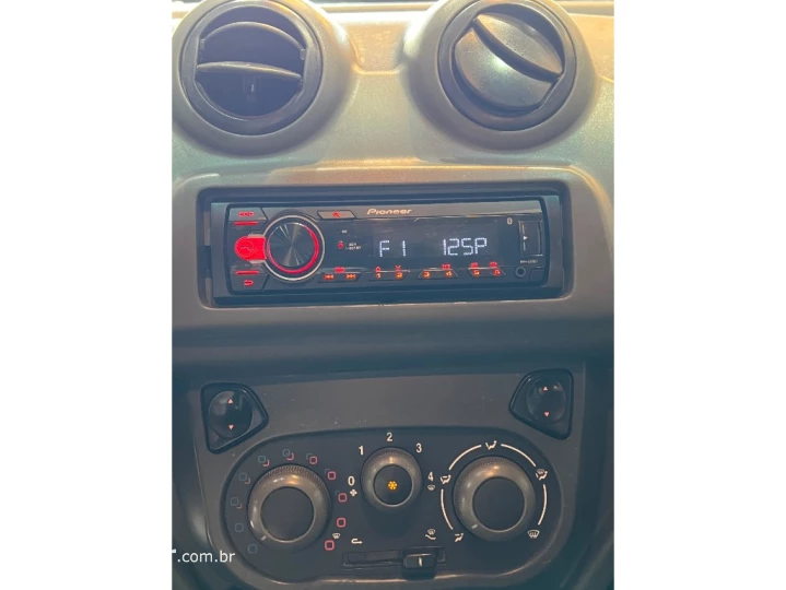 UNO 1.0 EVO VIVACE 8V FLEX 4P MANUAL