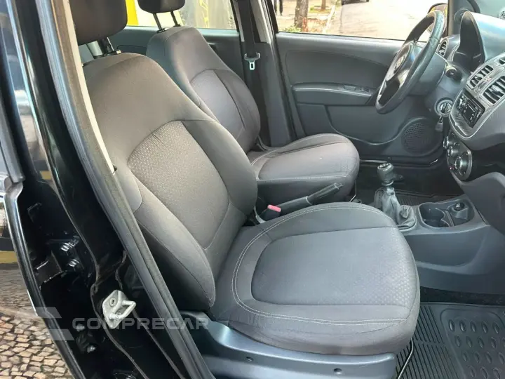 Grand Siena ATTRACTIVE 1.0 Flex 8V 4p