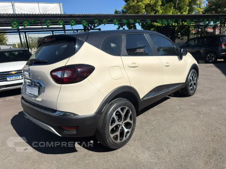 Captur 2.0 16V 4P FLEX INTENSE AUTOMÁTICO