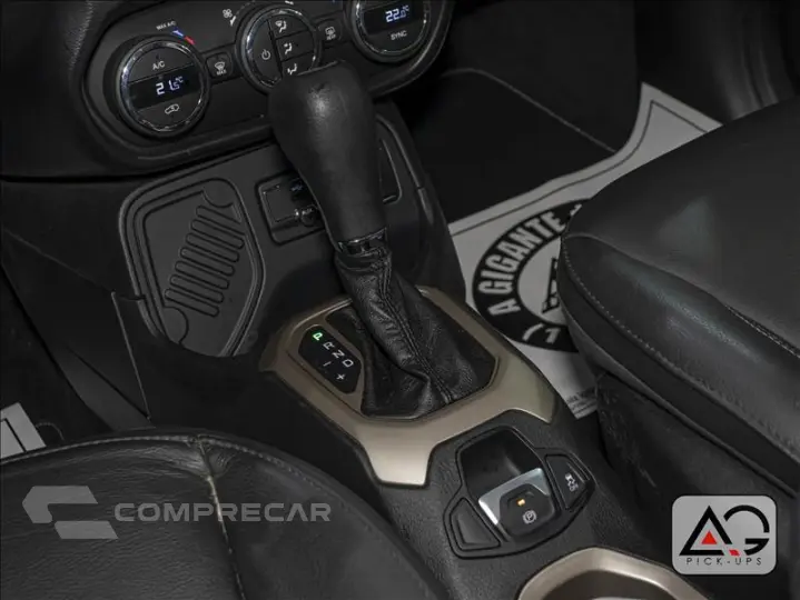 RENEGADE 1.8 16V Longitude