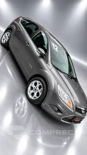 FOCUS 2.0 Titanium Hatch 16V