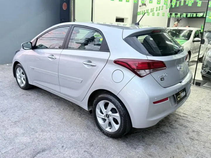 HB20 1.6 Comfort Plus 16V