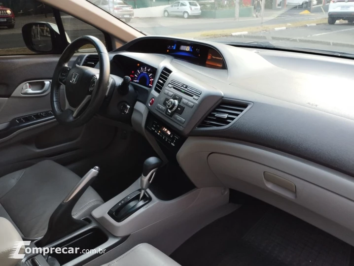 Civic 2.0 16V 4P FLEX LXR AUTOMÁTICO