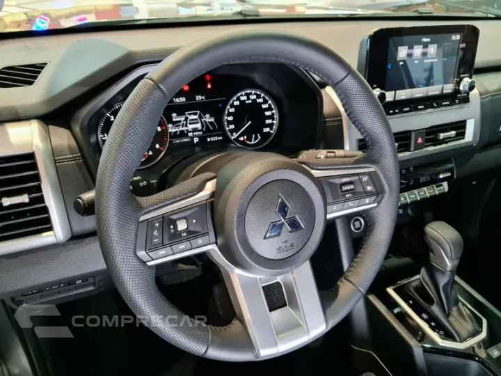 TRITON HPE-S 2.4 CD 4x4 TB DIESEL AUT.