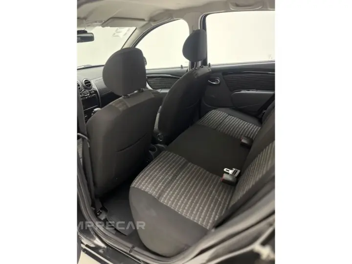 SANDERO 1.6 PRIVILÉGE 16V FLEX 4P AUTOMÁTICO