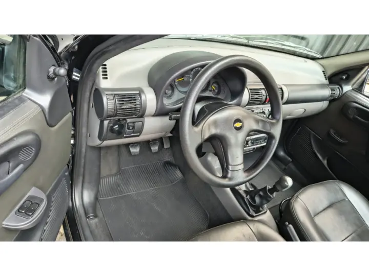 CLASSIC 1.0 MPFI LS 8V FLEX 4P MANUAL