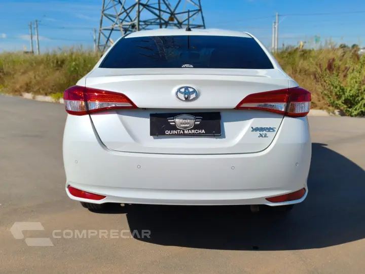 YARIS 1.5 16V FLEX SEDAN XL PLUS TECH MULTIDRIVE