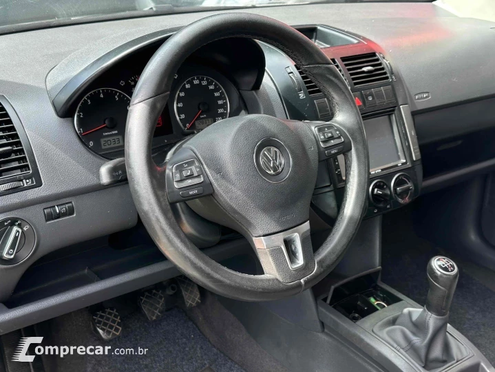POLO SEDAN 1.6 MI 8V FLEX 4P MANUAL